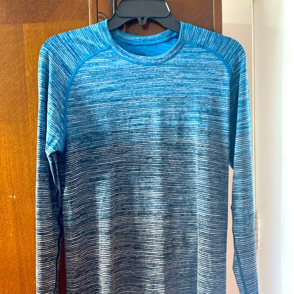 Like new lululemon long sleeve top
